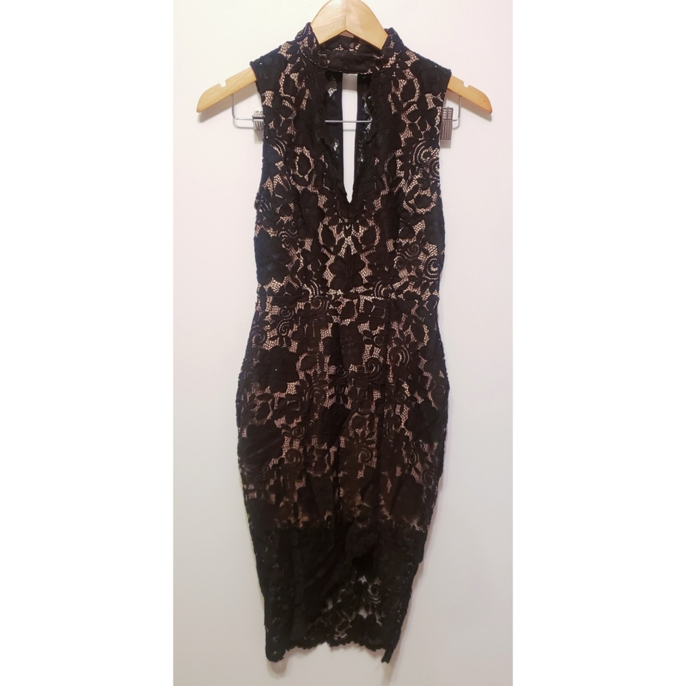 Scalloped Lace Halter Shealth Bodicon Black Beige Nude Lining Dress
